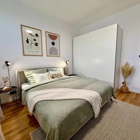 Old Town - Stefanikova Apartment